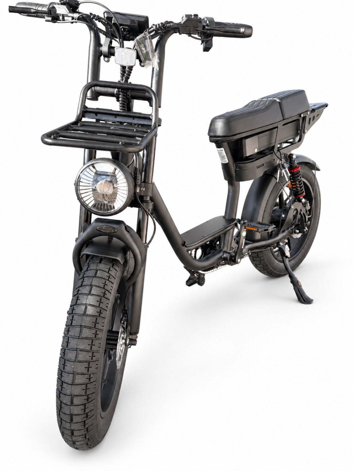 Evolve Roamer black electric bike front carrier and headlight view